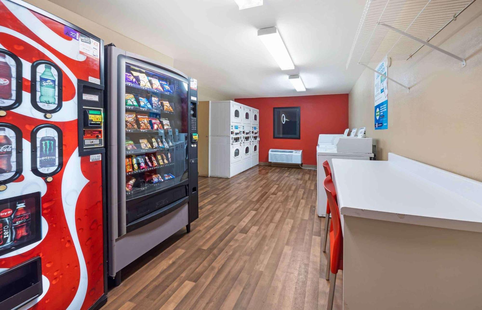 Extended Stay America Suites - Oklahoma City - Airport מראה חיצוני תמונה